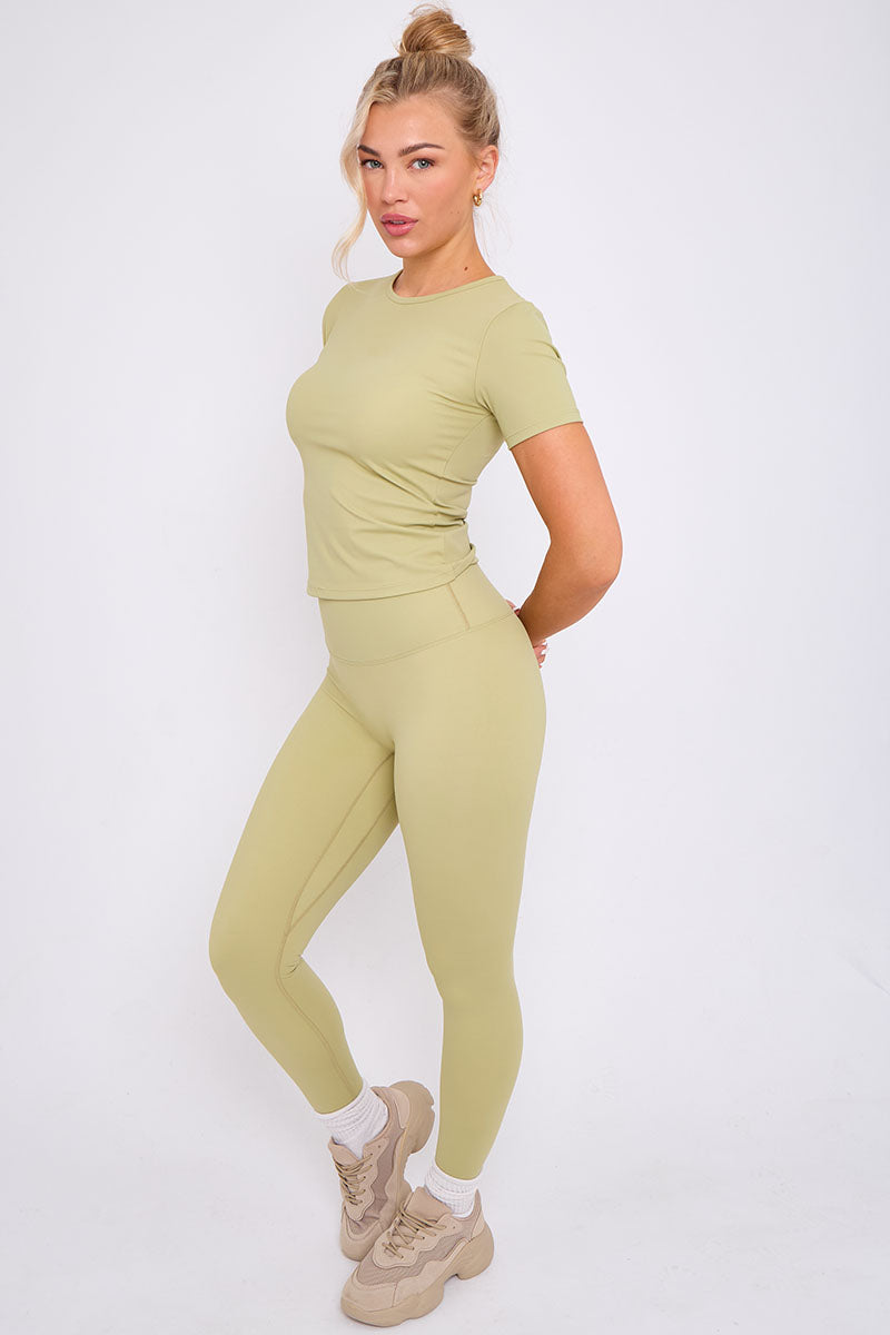 Athleisure T-shirt And Leggings Set - Oakley - Storm Desire
