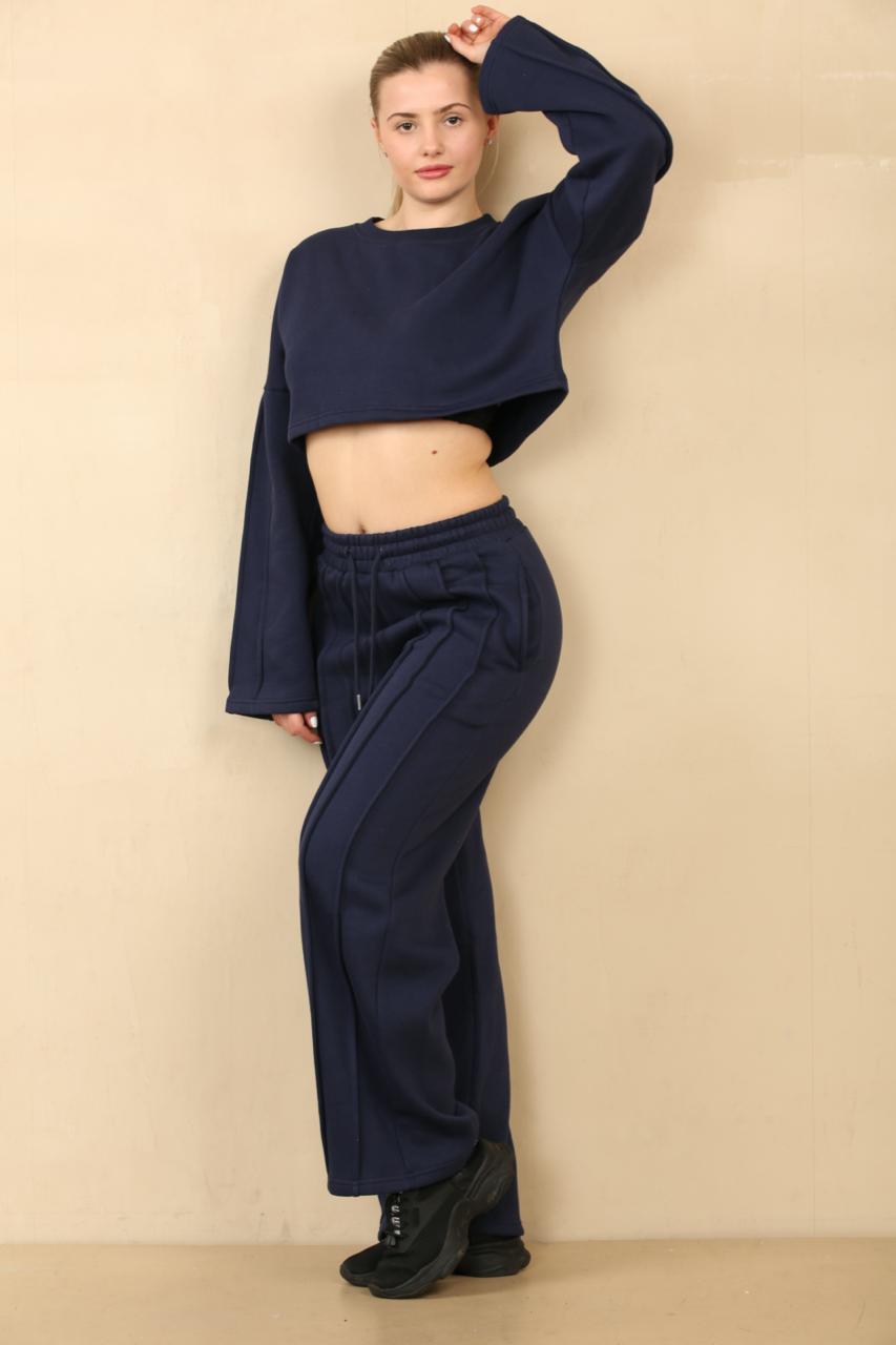 Baggy Crop Top And Flare Joggers Loungewear Set - Jamie - Storm Desire